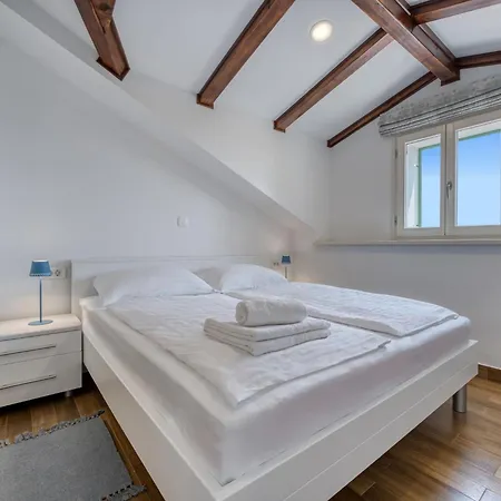 Conrad By Interhome Abbazia