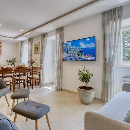 Conrad By Interhome Dom wakacyjny Opatija